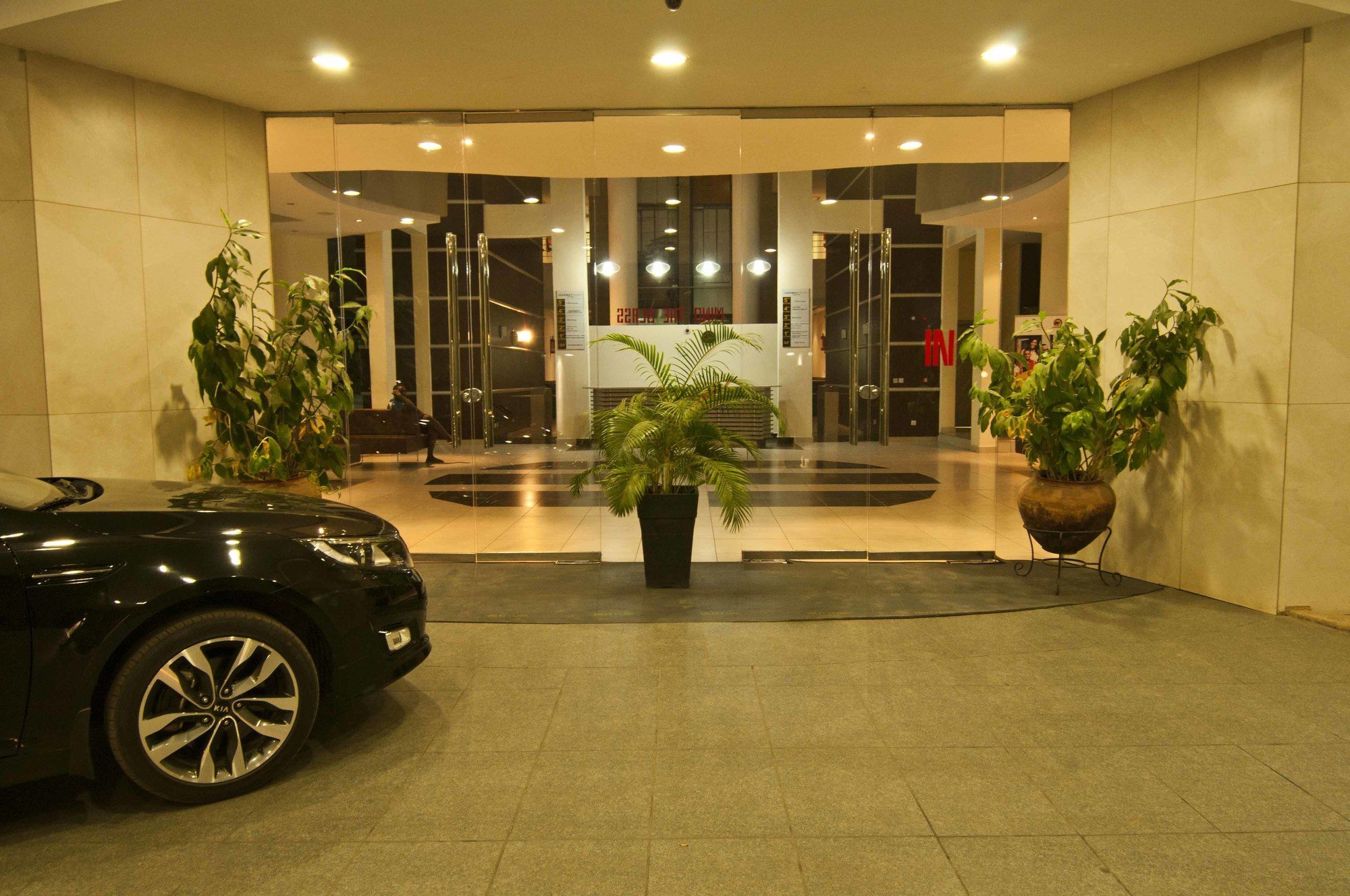 L'Eola Suites Abuja Luaran gambar